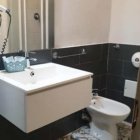 アルベルゴ ラ スヴォルタ 2* ブレシア